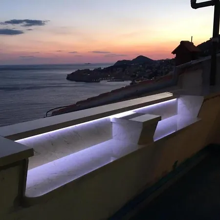H&d - Two Bedroom With Balcony And Sea View アパート