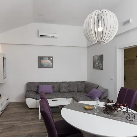 H&d - Two Bedroom With Balcony And Sea View アパート ドゥブロブニク