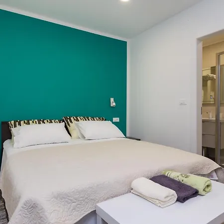 H&d - Two Bedroom With Balcony And Sea View アパート